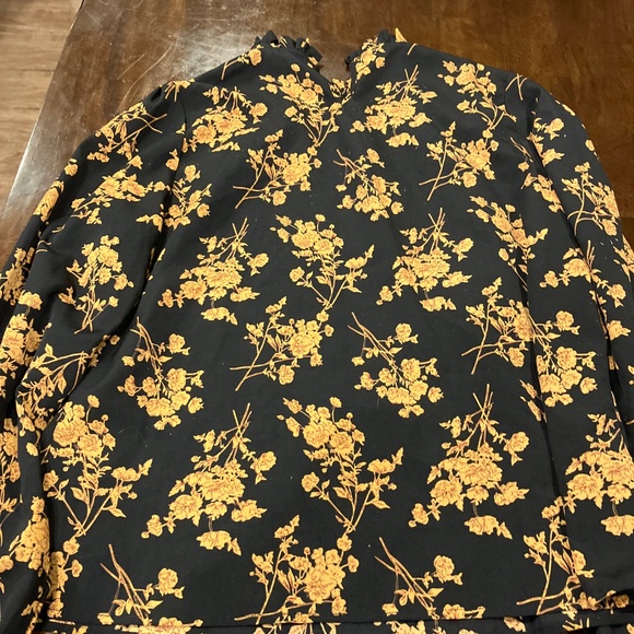 SHEIN blouse-excellent condition-xl - Picture 3 of 3